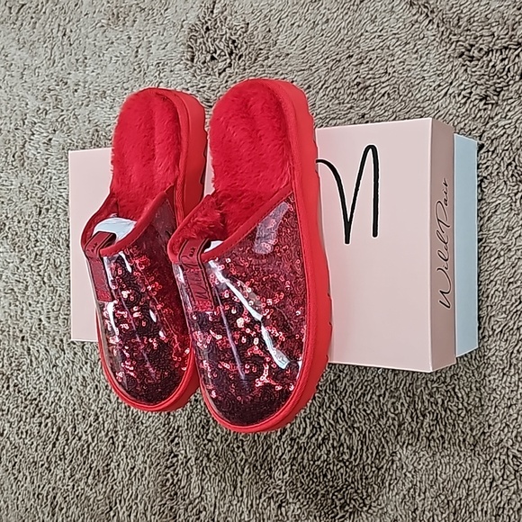 Wild Pair Portiaa Vinyl Slippers, Red Sequin - Picture 4 of 11